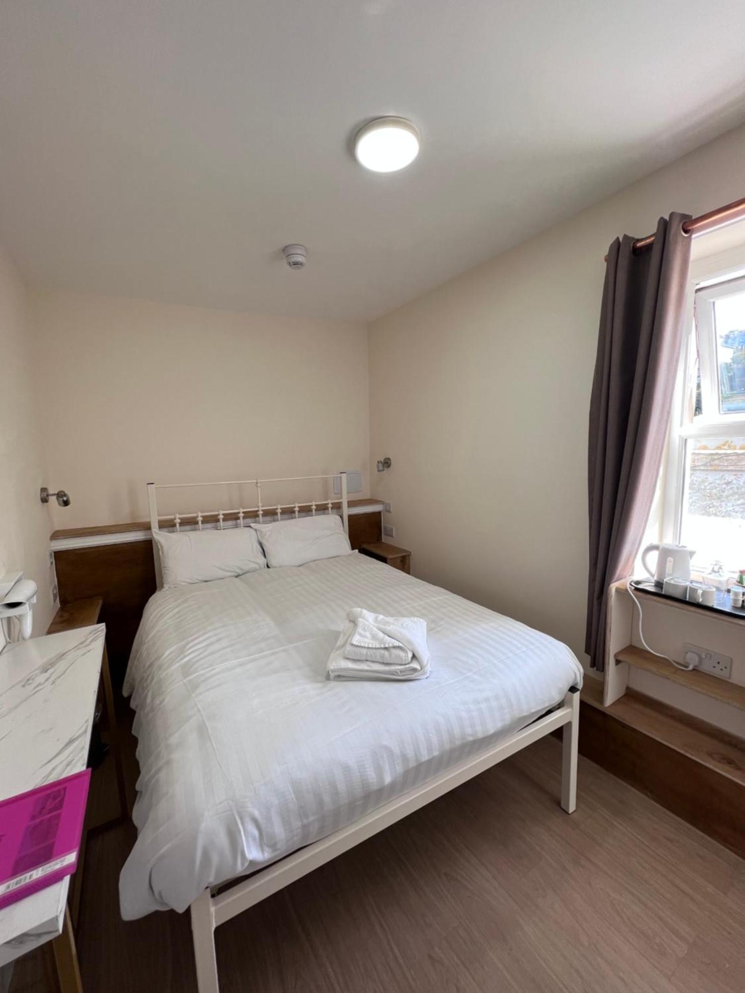 The Harbour Lights Bed & Breakfast Ilfracombe Bagian luar foto