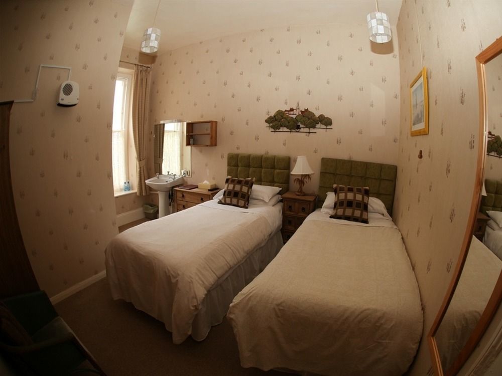 The Harbour Lights Bed & Breakfast Ilfracombe Bagian luar foto