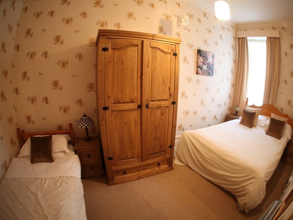 The Harbour Lights Bed & Breakfast Ilfracombe Bagian luar foto